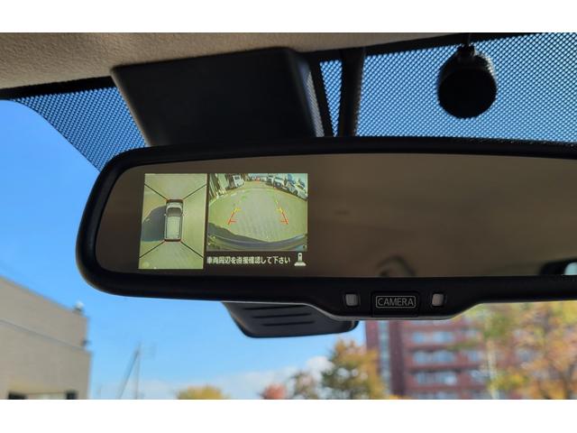 駐車時も安心の全方位カメラも装備！