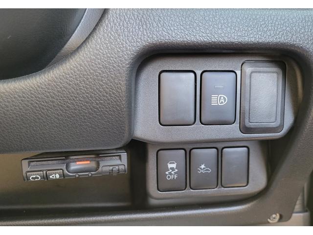 衝突被害軽減ブレーキやオートマチックハイビームも装備！高速道路などで便利なＥＴＣも装備！