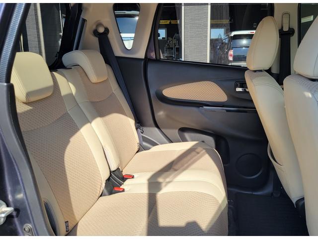 リアシートもキレイです！