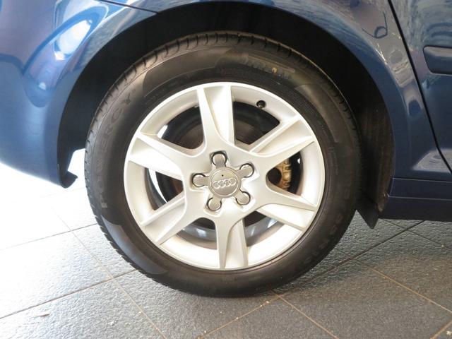 Ａ３ スポーツバック１．４ＴＦＳＩ　スポーツバック１．４ＴＦＳＩ（５名）Ｂｌｕｅｔｏｏｔｈ　ＥＴＣ　純正１６インチアルミホイール　フルセグテレビ　オートライト　オートエアコン　キーレスエントリー　前後ドライブレコーダー（30枚目）