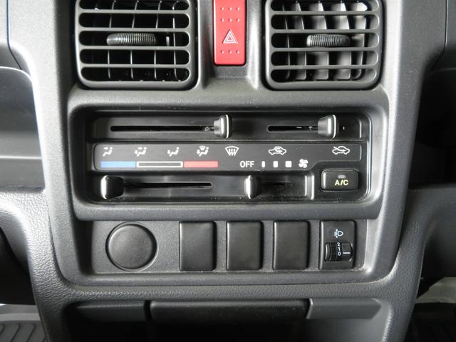 キャリイトラック KCエアコン・パワステ フロア3AT パワステ スペアキー スペアタイヤ 最大積載量350kg ラバーマット ハロゲンヘッドライト ラジオ(AM/FM)(18枚目)