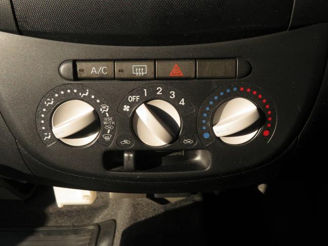 エッセ D フロア4AT スペアキー 盗難防止機能付き UVカット/プライバシーガラス アクセサリーソケット(12枚目)