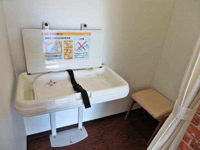 『　オムツ交換ができる授乳室もあります。必要な際はお気軽にご利用くださいませ。　』