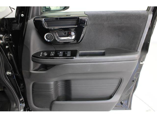 マン　マキシム、メカミニマム思想。人間のためのスペースは最大に、機械のためのスペースは最小にして、クルマのスペース効率を高めようとする、Ｈｏｎｄａの車づくりの基本的な考え方です。