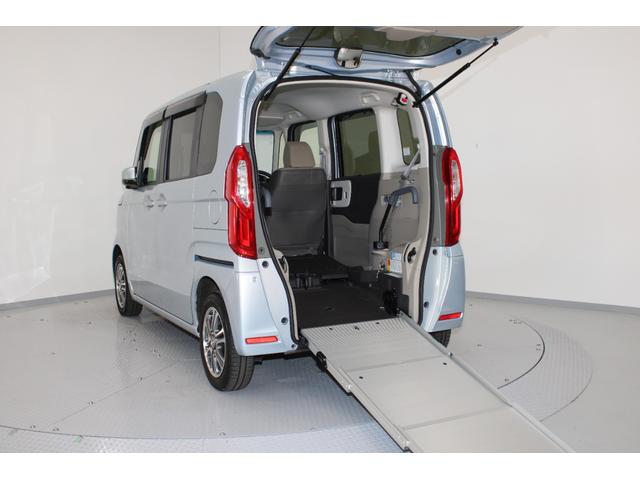 Ｎ－ＢＯＸ Ｇ・スロープＬホンダセンシング　４ＷＤ　社外ナビ　バックカメラ　ＥＴＣ　両側パワースライドドア　シートヒーター　オートエアコン（2枚目）