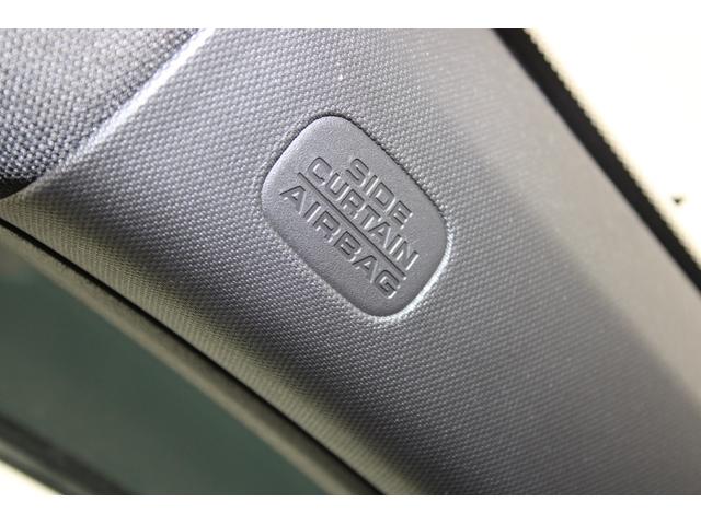 シビック ｅ：ＨＥＶ　ハイブリッド　ホンダセンシング　渋滞追従機能付　ホンダコネクトディスプレイ　バックカメラ　ＢＯＳＥプレミアムサウンド　ワイヤレス充電器　パワーシート（24枚目）