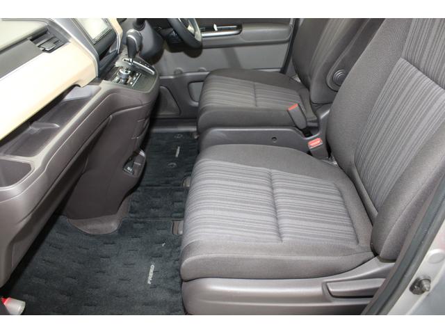 フリード G・ホンダセンシング 純正ナビ バックカメラ 両側パワースライドドア ETC 社外ドラレコ フルオートエアコン LEDヘッドライト アクティブコーナリングライト USBアクセサリーソケット(6枚目)