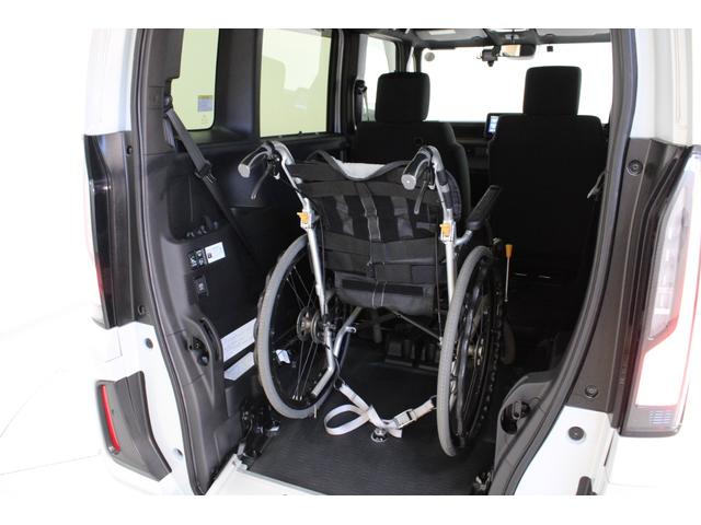 �ԓ��̍���������̂ŁA�Ԃ����̕����������Ȃ���Ԃ��Ă��������܂��B