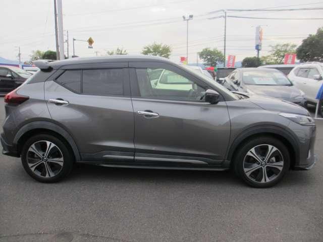 キックス １．２　Ｘ　（ｅ－ＰＯＷＥＲ）　フルエアロ／ワンオーナー／アラウンドビュー（6枚目）