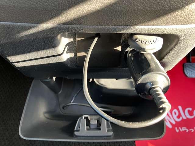 スペーシアカスタム ＸＳ　６６０　カスタム　バックモニター・ドラレコ・ＥＴＣ・シートヒーター付（17枚目）