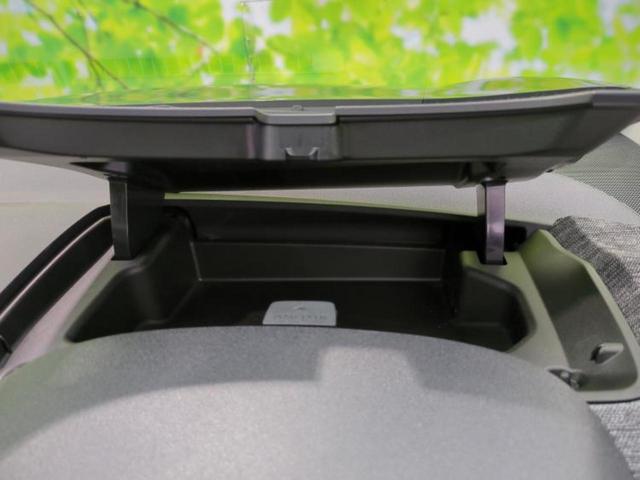 シエンタ ハイブリッドＺ　新品タイヤ／保証書／ディスプレイオーディオ＋ナビ１０インチ／フリップダウンモニター　純正　１２．１インチ／トヨタセーフティセンス／両側電動スライドドア／パノラミックビューモニター　衝突被害軽減システム（50枚目）
