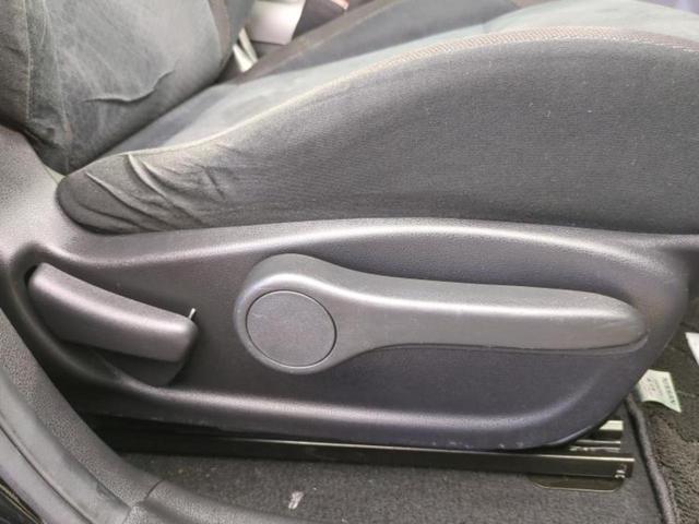 ジューク 15RXタイプV 新品タイヤ/保証書/純正 SDナビ/ヘッドランプ LED/USBジャック/ETC/EBD付ABS/バックモニター/フルセグTV/エアバッグ 運転席/エアバッグ 助手席/衝突安全ボディ バックカメラ(36枚目)