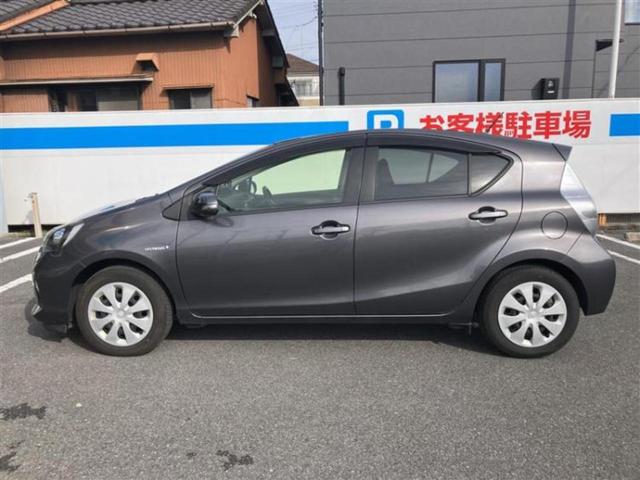 アクア Gブラックソフトレザーセレクション 純正 SDナビ/シート 合皮/Bluetooth接続/ETC/EBD付ABS/横滑り防止装置/アイドリングストップ/バックモニター/フルセグTV/DVD/禁煙車/エアバッグ 運転席/エアバッグ 助手席(2枚目)