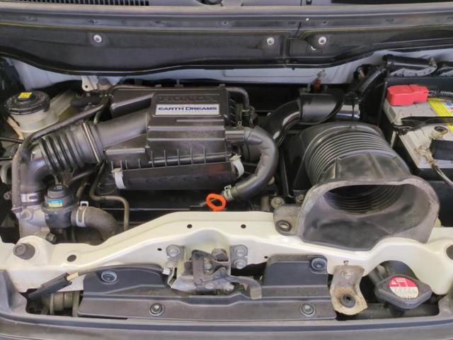 N-BOXカスタム G・ターボLパッケージ2トーンカラースタイル 新品タイヤ/保証書/社外 ナビ/シティーブレーキアクティブシステム(ホンダ)/両側電動スライドドア/ヘッドランプ HID/ETC/EBD付ABS/横滑り防止装置/クルーズコントロール バックカメラ(57枚目)