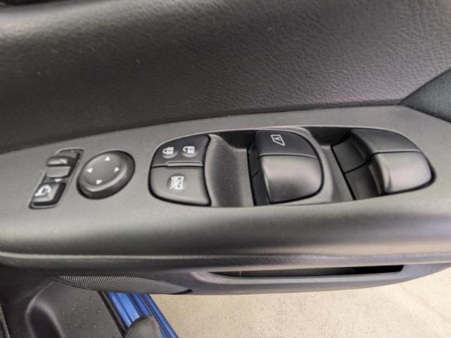 お車に合わせて無料保証以外にも、保証範囲、期間、距離を拡充させた有料保証もご用意しております！中古車の購入が初めてで不安・・・というお客様もご安心ください！