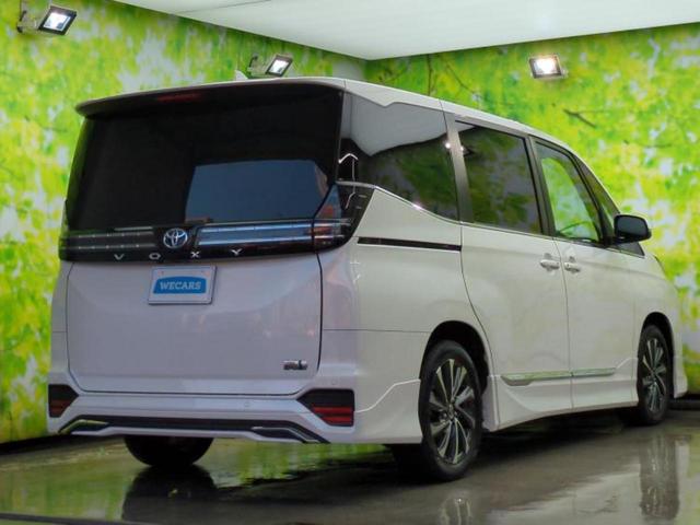 ヴォクシー ハイブリッドＳ－Ｚ　モデリスタエアロ／保証書／ディスプレイオーディオ＋ナビ１０．５インチ／フリップダウンモニター　純正　１３．２インチ／デジタルインナーミラー／トヨタセーフティセンス／両側電動スライドドア　フルエアロ（3枚目）