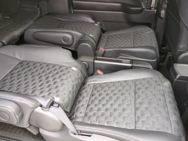 ヴォクシー ハイブリッドＳ－Ｚ　モデリスタエアロ／保証書／ディスプレイオーディオ＋ナビ１０．５インチ／フリップダウンモニター　純正　１３．２インチ／デジタルインナーミラー／トヨタセーフティセンス／両側電動スライドドア　フルエアロ（26枚目）