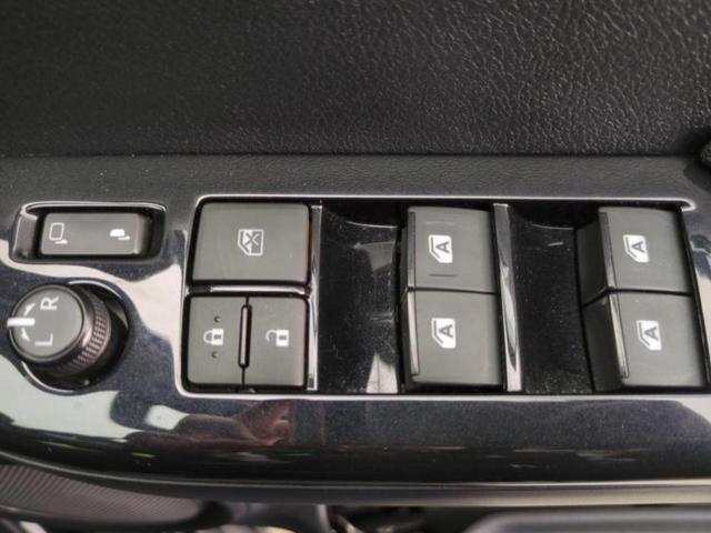 ＷＥＣＡＲＳでは各商談席に大型モニターをご用意しております！見やすい大画面でゆったりと全国の在庫をご覧いただけます！是非ご来店お待ちしております！