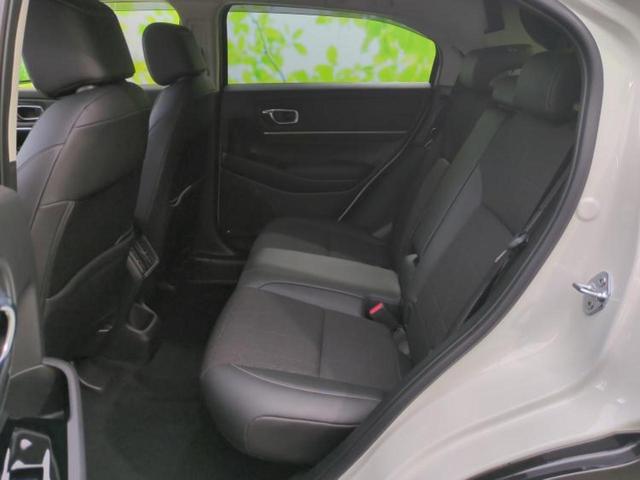 ヴェゼル eHEV Z 新品タイヤ/保証書/純正 9インチ SDナビ/ホンダセンシング/シートヒーター/車線逸脱防止支援システム/シート ハーフレザー/電動バックドア/ヘッドランプ LED/USBジャック バックカメラ(8枚目)