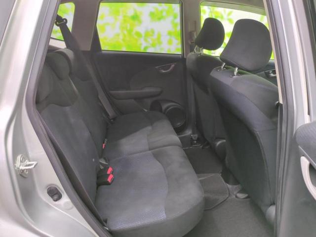 フィット １３Ｇ・スマートセレクションファインスタイル　保証書／社外　ＨＤＤナビ／ＥＴＣ／ＥＢＤ付ＡＢＳ／バックモニター／フルセグＴＶ／ＤＶＤ／禁煙車／エアバッグ　運転席／エアバッグ　助手席／パワーウインドウ／キーレスエントリー／オートエアコン　ＤＶＤ再生（6枚目）