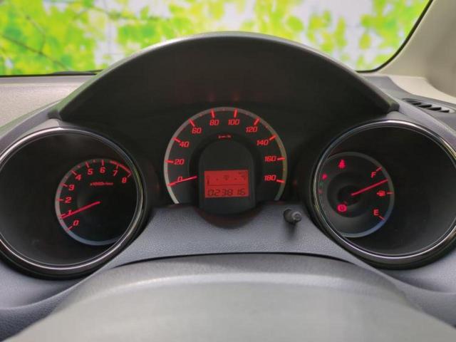 フィット １３Ｇ・スマートセレクションファインスタイル　保証書／社外　ＨＤＤナビ／ＥＴＣ／ＥＢＤ付ＡＢＳ／バックモニター／フルセグＴＶ／ＤＶＤ／禁煙車／エアバッグ　運転席／エアバッグ　助手席／パワーウインドウ／キーレスエントリー／オートエアコン　ＤＶＤ再生（14枚目）