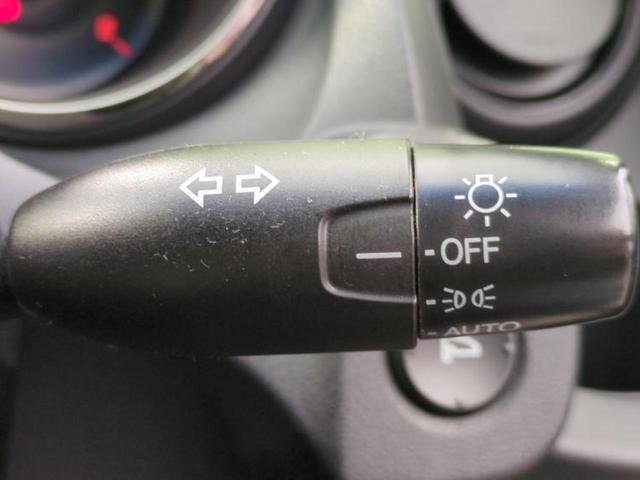 フィット １３Ｇ・スマートセレクションファインスタイル　保証書／社外　ＨＤＤナビ／ＥＴＣ／ＥＢＤ付ＡＢＳ／バックモニター／フルセグＴＶ／ＤＶＤ／禁煙車／エアバッグ　運転席／エアバッグ　助手席／パワーウインドウ／キーレスエントリー／オートエアコン　ＤＶＤ再生（16枚目）