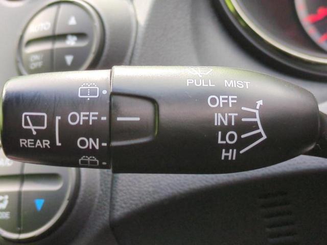 フィット １３Ｇ・スマートセレクションファインスタイル　保証書／社外　ＨＤＤナビ／ＥＴＣ／ＥＢＤ付ＡＢＳ／バックモニター／フルセグＴＶ／ＤＶＤ／禁煙車／エアバッグ　運転席／エアバッグ　助手席／パワーウインドウ／キーレスエントリー／オートエアコン　ＤＶＤ再生（17枚目）