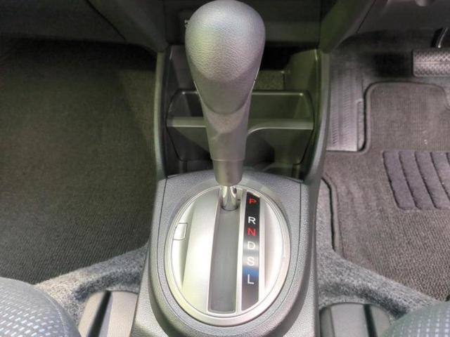 フィット １３Ｇ・スマートセレクションファインスタイル　保証書／社外　ＨＤＤナビ／ＥＴＣ／ＥＢＤ付ＡＢＳ／バックモニター／フルセグＴＶ／ＤＶＤ／禁煙車／エアバッグ　運転席／エアバッグ　助手席／パワーウインドウ／キーレスエントリー／オートエアコン　ＤＶＤ再生（18枚目）