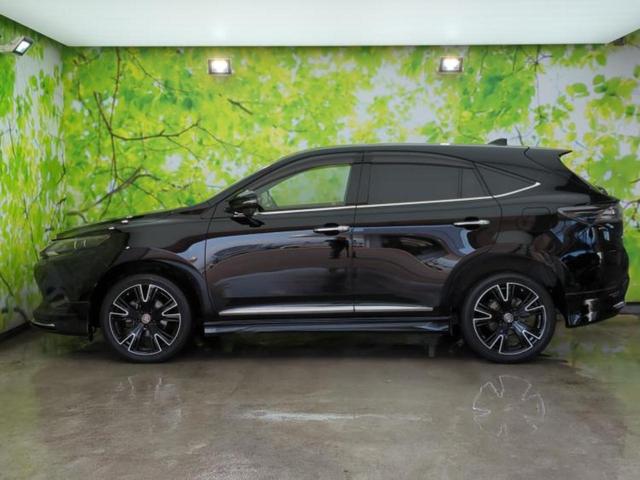 ハリアー エレガンス　新品タイヤ／モデリスタエアロ／社外　９インチ　ＳＤナビ／シートヒーター　前席／シート　フルレザー／ヘッドランプ　ＨＩＤ／Ｂｌｕｅｔｏｏｔｈ接続／ＥＴＣ／ＥＢＤ付ＡＢＳ／横滑り防止装置　革シート（2枚目）