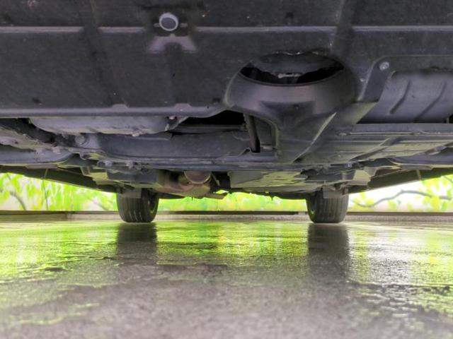 ハリアー エレガンス　新品タイヤ／モデリスタエアロ／社外　９インチ　ＳＤナビ／シートヒーター　前席／シート　フルレザー／ヘッドランプ　ＨＩＤ／Ｂｌｕｅｔｏｏｔｈ接続／ＥＴＣ／ＥＢＤ付ＡＢＳ／横滑り防止装置　革シート（51枚目）