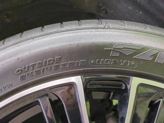 ハリアー エレガンス　新品タイヤ／モデリスタエアロ／社外　９インチ　ＳＤナビ／シートヒーター　前席／シート　フルレザー／ヘッドランプ　ＨＩＤ／Ｂｌｕｅｔｏｏｔｈ接続／ＥＴＣ／ＥＢＤ付ＡＢＳ／横滑り防止装置　革シート（55枚目）