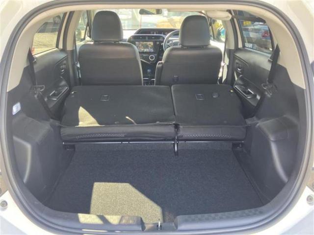 アクア クロスオーバー　新品タイヤ／保証書／純正　９インチ　ＳＤナビ／衝突安全装置／車線逸脱防止支援システム／シート　ハーフレザー／ヘッドランプ　ＬＥＤ／Ｂｌｕｅｔｏｏｔｈ接続／ＥＴＣ／ＥＢＤ付ＡＢＳ／横滑り防止装置（8枚目）