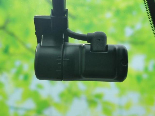 ＣＸ－６０ ４ＷＤ　ＸＤハイブリッドプレミアムスポーツ　新品タイヤ／サンルーフ／ＢＯＳＥ／保証書／純正　ＳＤナビ／衝突安全装置／エアーシート　前席／全方位モニター／車線逸脱防止支援システム／シート　フルレザー／電動バックドア／ドライブレコーダー　前後（13枚目）