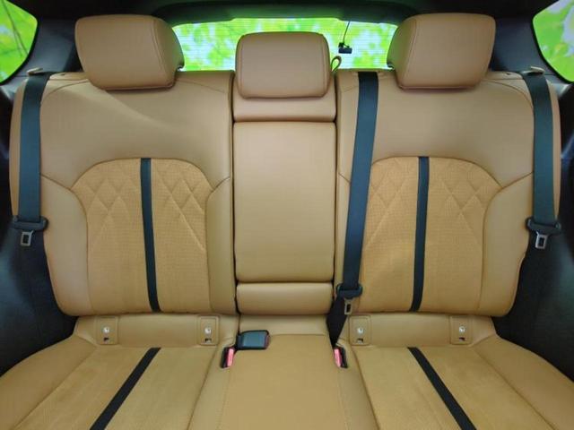 ＣＸ－６０ ４ＷＤ　ＸＤハイブリッドプレミアムスポーツ　新品タイヤ／サンルーフ／ＢＯＳＥ／保証書／純正　ＳＤナビ／衝突安全装置／エアーシート　前席／全方位モニター／車線逸脱防止支援システム／シート　フルレザー／電動バックドア／ドライブレコーダー　前後（19枚目）