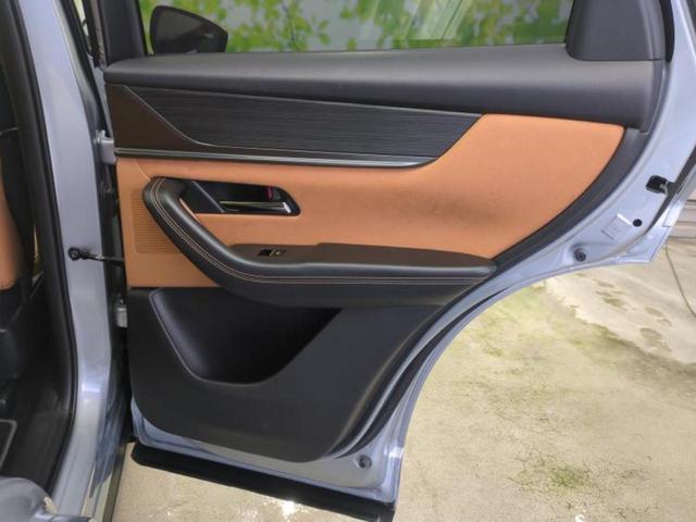 ＣＸ－６０ ４ＷＤ　ＸＤハイブリッドプレミアムスポーツ　新品タイヤ／サンルーフ／ＢＯＳＥ／保証書／純正　ＳＤナビ／衝突安全装置／エアーシート　前席／全方位モニター／車線逸脱防止支援システム／シート　フルレザー／電動バックドア／ドライブレコーダー　前後（24枚目）