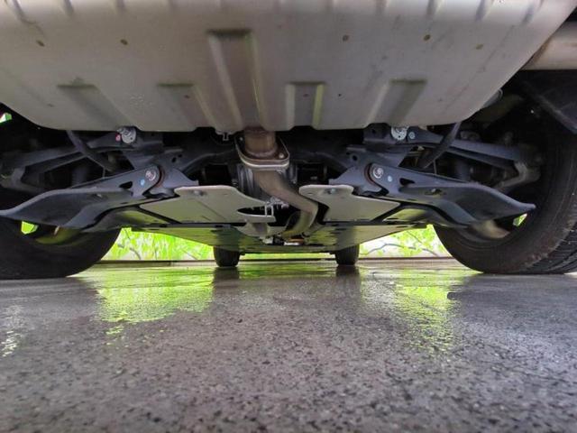 ＣＸ－６０ ４ＷＤ　ＸＤハイブリッドプレミアムスポーツ　新品タイヤ／サンルーフ／ＢＯＳＥ／保証書／純正　ＳＤナビ／衝突安全装置／エアーシート　前席／全方位モニター／車線逸脱防止支援システム／シート　フルレザー／電動バックドア／ドライブレコーダー　前後（59枚目）