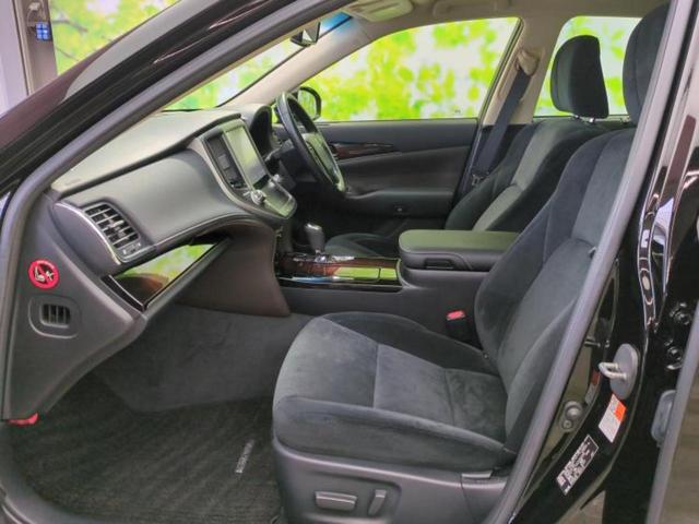 クラウン ロイヤルサルーンＧ　保証書／純正　ＳＤナビ／Ｂｌｕｅｔｏｏｔｈ接続／ＥＴＣ／ＥＢＤ付ＡＢＳ／横滑り防止装置／アイドリングストップ／クルーズコントロール／バックモニター／フルセグＴＶ／ＤＶＤ／エアバッグ　運転席　電動シート（7枚目）