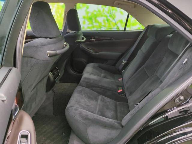 クラウン ロイヤルサルーンＧ　保証書／純正　ＳＤナビ／Ｂｌｕｅｔｏｏｔｈ接続／ＥＴＣ／ＥＢＤ付ＡＢＳ／横滑り防止装置／アイドリングストップ／クルーズコントロール／バックモニター／フルセグＴＶ／ＤＶＤ／エアバッグ　運転席　電動シート（8枚目）