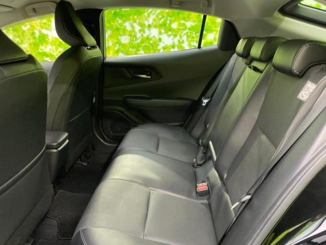 プリウス Ｚ　新品タイヤ／保証書／ディスプレイオーディオ＋ナビ１１インチ／トヨタセーフティセンス／シートヒーター　前席／パノラミックビューモニター／車線逸脱防止支援システム／シート　合皮　衝突被害軽減システム（8枚目）