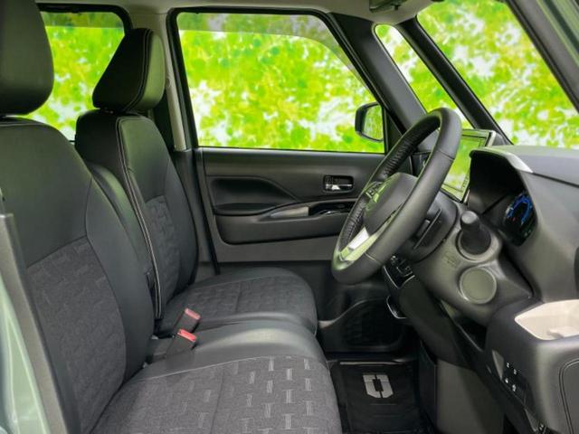 デリカミニ ４ＷＤ　Ｔプレミアム　保証書／純正　９インチ　ＳＤナビ／デジタルルームミラー／イーアシスト（ミツビシ）／両側電動スライドドア／シートヒーター　前席／全方位モニター／車線逸脱防止支援システム／シート　ハーフレザー　ターボ（4枚目）
