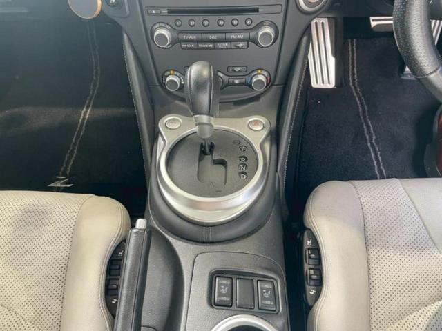 フェアレディZ バージョンST BOSE/保証書/純正 HDDナビ/シートヒーター 前席/シート ハーフレザー/ドライブレコーダー 前後/ヘッドランプ HID/USBジャック/Bluetooth接続/ETC/EBD付ABS ドラレコ(14枚目)