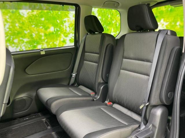 セレナ eパワーハイウェイスターV 純正 10インチ メモリーナビ/エマージェンシーブレーキ/両側電動スライドドア/アラウンドビューモニター/車線逸脱防止支援システム/プロパイロット/パーキングアシスト 自動操舵 衝突被害軽減システム(8枚目)