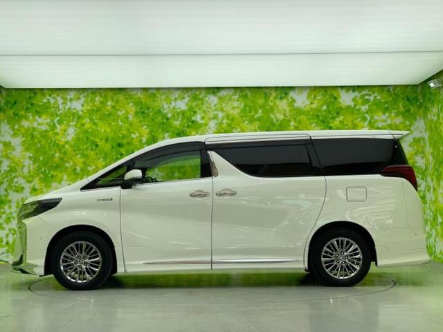 アルファードハイブリッド 4WDエグゼクティブラウンジS 新品タイヤ/サンルーフ/モデリスタエアロ/JBL/保証書/純正 11インチ メモリーナビ/フリップダウンモニター 純正 12.8インチ/デジタルインナーミラー/トヨタセーフティセンス 革シート 4WD(2枚目)