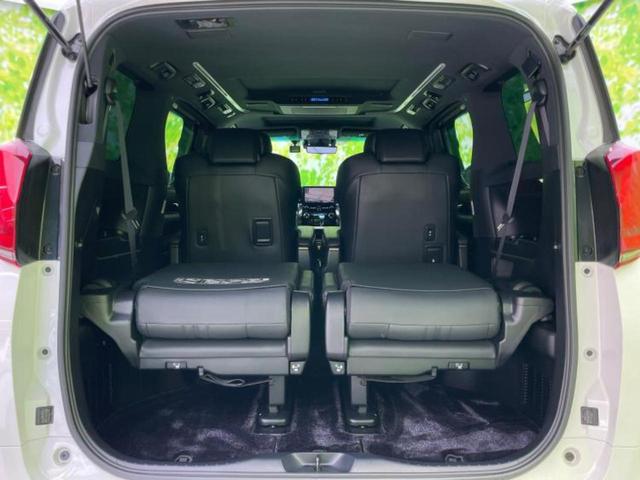 アルファードハイブリッド 4WDエグゼクティブラウンジS 新品タイヤ/サンルーフ/モデリスタエアロ/JBL/保証書/純正 11インチ メモリーナビ/フリップダウンモニター 純正 12.8インチ/デジタルインナーミラー/トヨタセーフティセンス 革シート 4WD(21枚目)