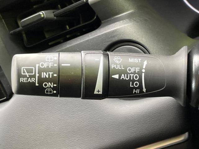 ヴェゼル eHEV Z 保証書/純正 9インチ ナビ/ホンダセンシング/シートヒーター 運転席/車線逸脱防止支援システム/シート ハーフレザー/電動バックドア/ヘッドランプ LED/USBジャック/Bluetooth接続(17枚目)