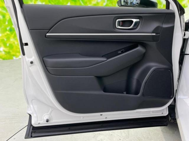 ヴェゼル eHEV Z 保証書/純正 9インチ ナビ/ホンダセンシング/シートヒーター 運転席/車線逸脱防止支援システム/シート ハーフレザー/電動バックドア/ヘッドランプ LED/USBジャック/Bluetooth接続(24枚目)