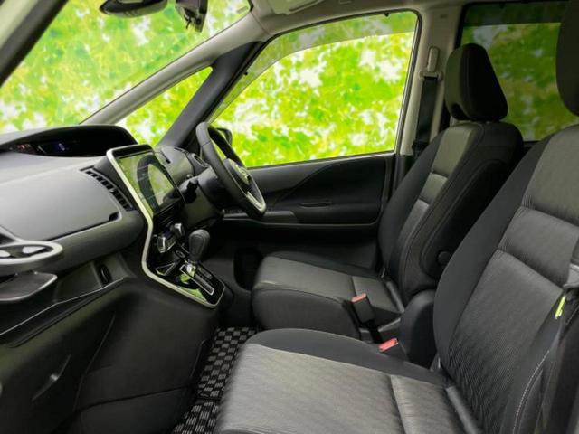 セレナ ハイウェイスターＶ　新品タイヤ／保証書／純正　１０インチ　ＳＤナビ／フリップダウンモニター　純正　１１インチ／インテリジェントルームミラー／エマージェンシーブレーキ／両側電動スライドドア／アラウンドビューモニター　禁煙車（7枚目）