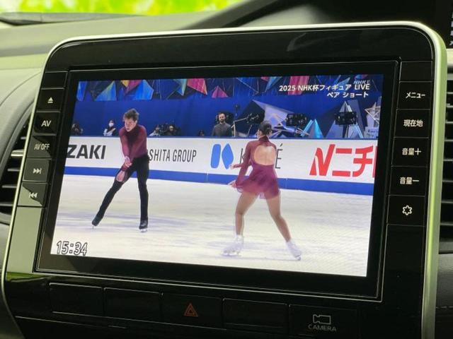 セレナ ハイウェイスターＶ　新品タイヤ／保証書／純正　１０インチ　ＳＤナビ／フリップダウンモニター　純正　１１インチ／インテリジェントルームミラー／エマージェンシーブレーキ／両側電動スライドドア／アラウンドビューモニター　禁煙車（13枚目）