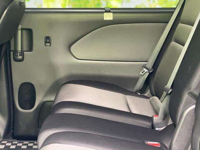 セレナ ハイウェイスターＶ　新品タイヤ／保証書／純正　１０インチ　ＳＤナビ／フリップダウンモニター　純正　１１インチ／インテリジェントルームミラー／エマージェンシーブレーキ／両側電動スライドドア／アラウンドビューモニター　禁煙車（24枚目）