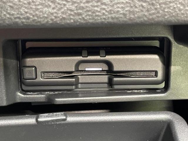 セレナ ハイウェイスターＶ　新品タイヤ／保証書／純正　１０インチ　ＳＤナビ／フリップダウンモニター　純正　１１インチ／インテリジェントルームミラー／エマージェンシーブレーキ／両側電動スライドドア／アラウンドビューモニター　禁煙車（26枚目）